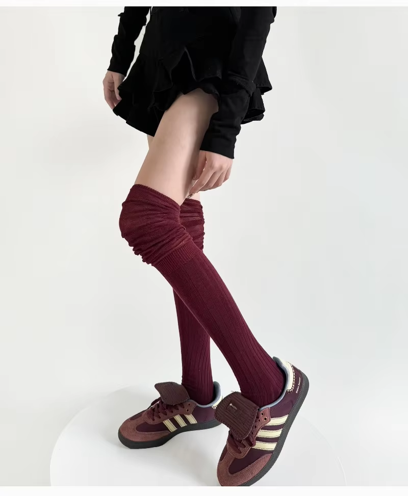 Girl Wine Red Stockings Vertical Stripes Silk Thin Cotton Long Tube Loose Socks Pile Knee-length Leg Warmers Women Runway JK